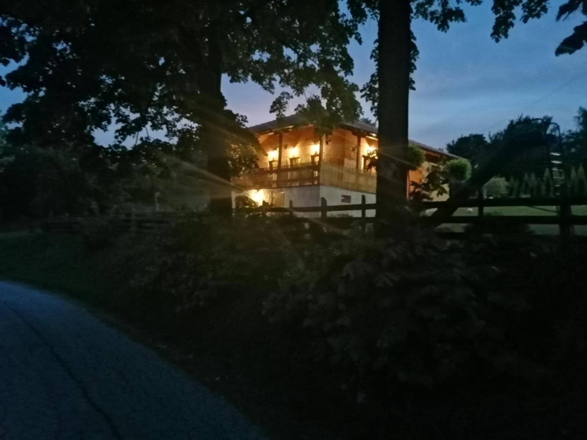 Kuca Za Uzivanje Valjevo Luaran gambar